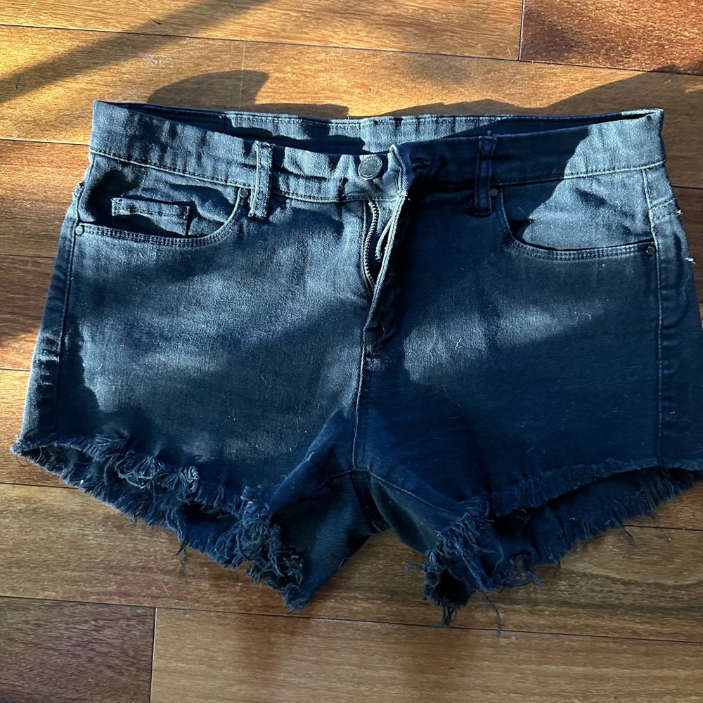Blank NYC Women's Black Denim Shorts
